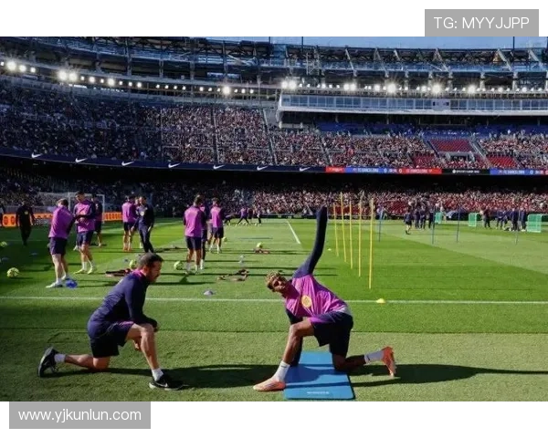 西甲新诺坎普首秀延期引发球迷热议巴萨主场重启计划受阻