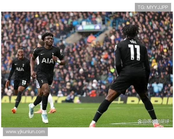 热刺与利兹联上半场战成平局特尔与奥卡福各有建树